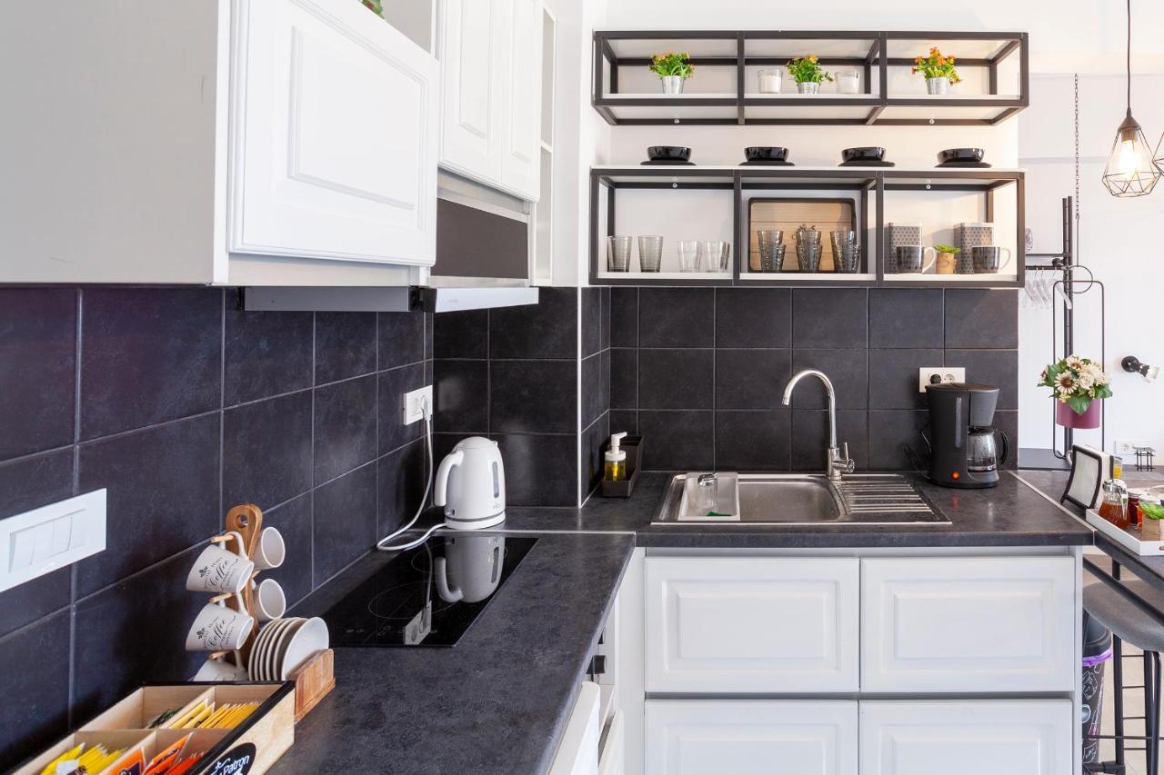 Luxury One Bedroom Aristophanes Apartment Atena Exterior foto