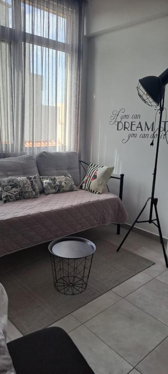 Luxury One Bedroom Aristophanes Apartment Atena Exterior foto