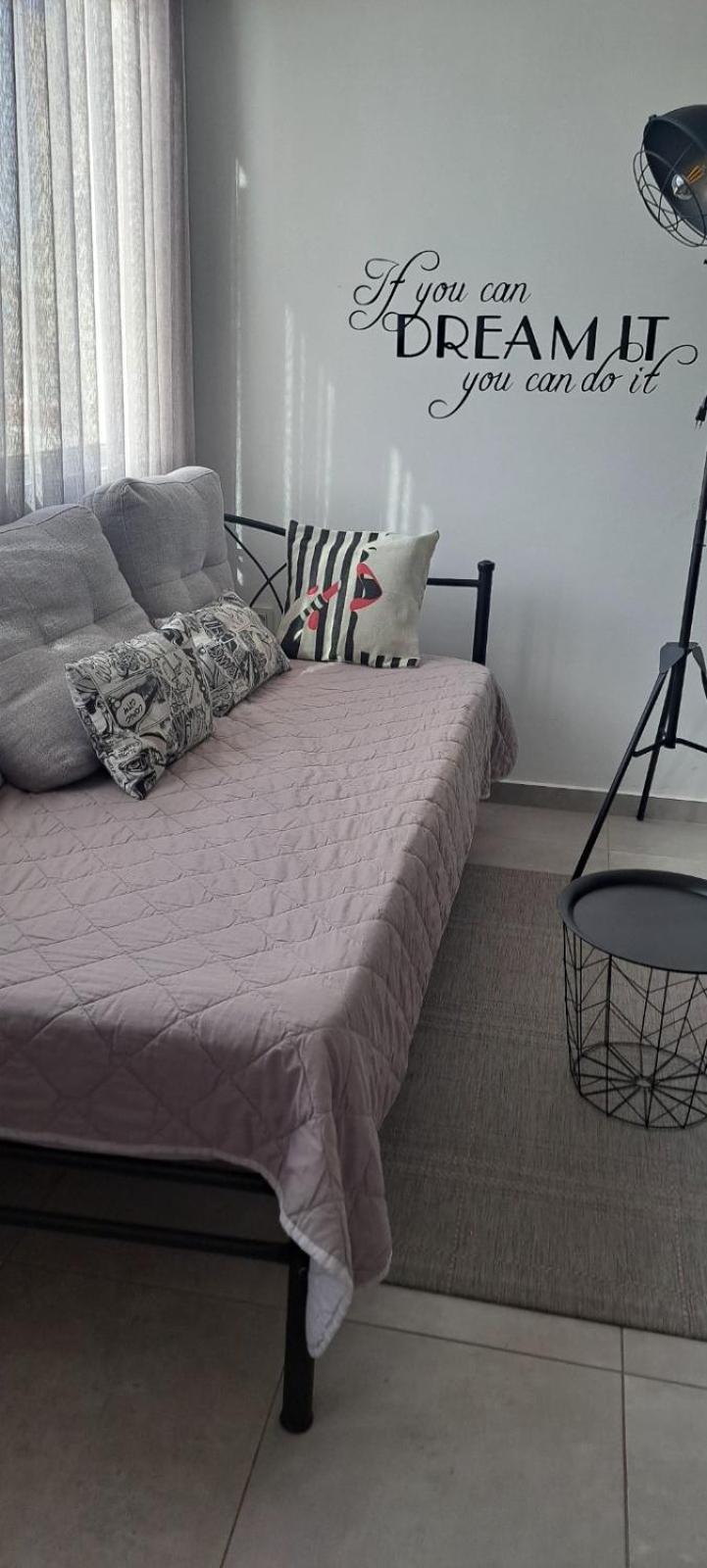 Luxury One Bedroom Aristophanes Apartment Atena Exterior foto